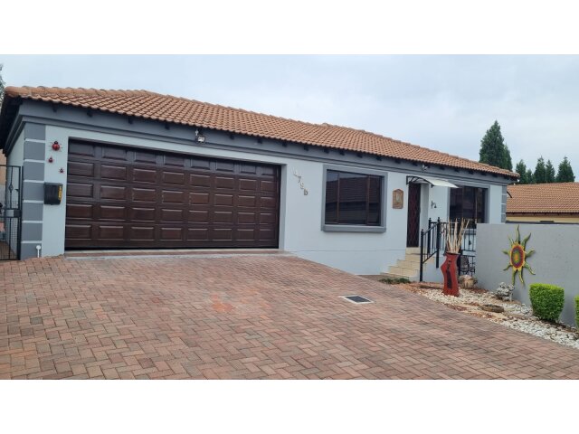 <!--[if BLOCK]><![endif]--> Property sold in Thatchfield <!--[if ENDBLOCK]><![endif]-->